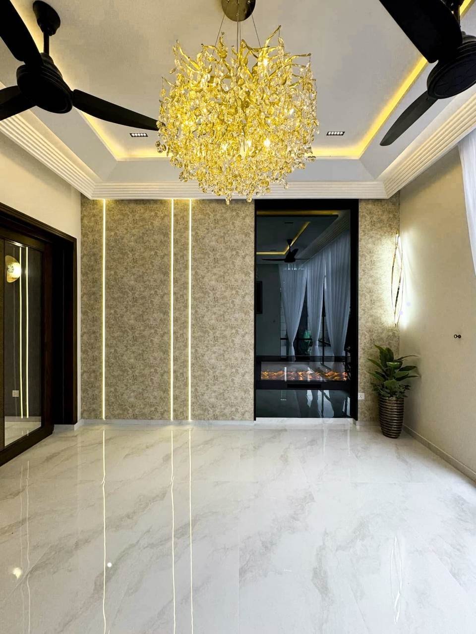 10 Marla Brand New Luxury Lower Portion Available For Rent In Bahria Town Lahore