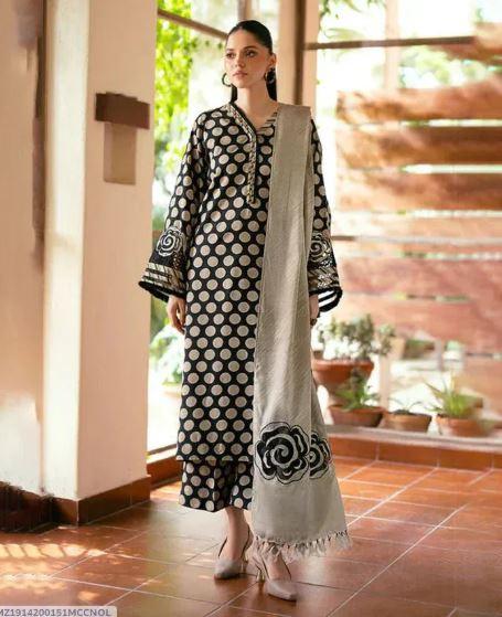 Grey Swiss Lawn 3 Piece Printed Suit with Dobby Lawn Dupatta – Rs. 3,500