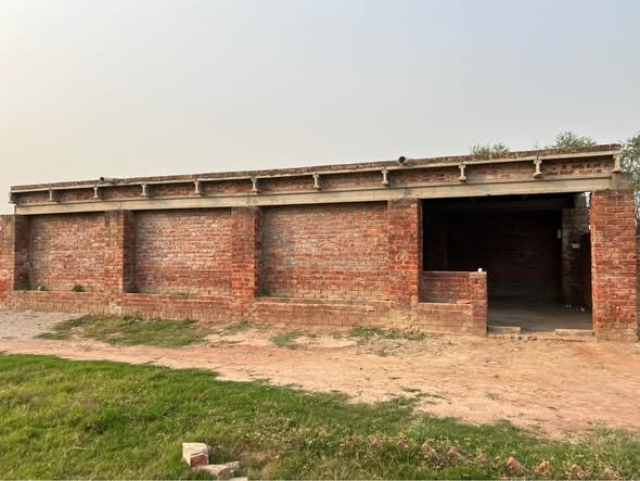 Warehousing Facility Situated In A Prime Industrial Location - Located On Kalamkaar Road