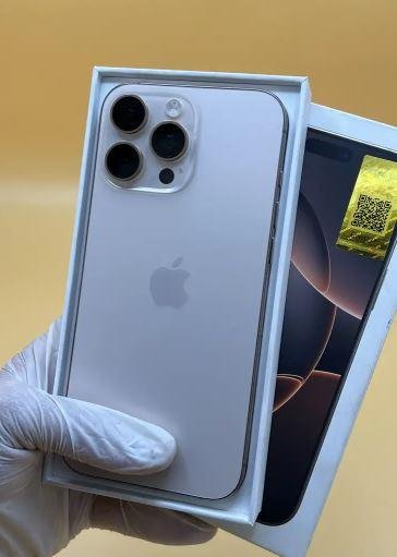 iPhone 16 Pro Max 256GB Factory Unlock Non-PTA for Sale in Faisalabad