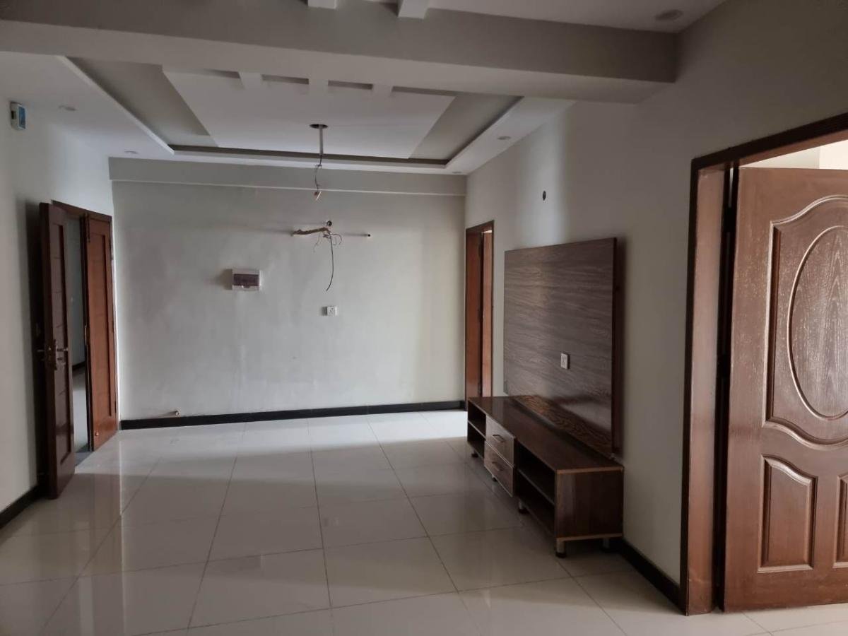 Affordable Flat for Sale Bahria Town Lahore E Sector – 60 Lakh