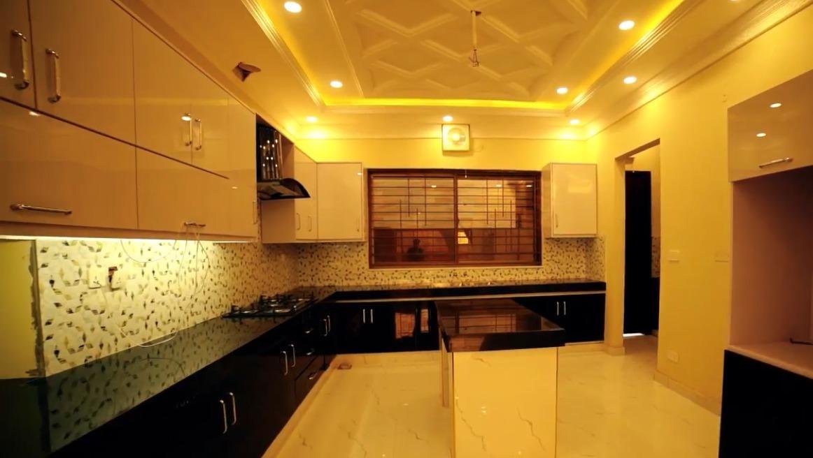 1 Kanal House for Rent in Bahria Town Sector C Lahore
