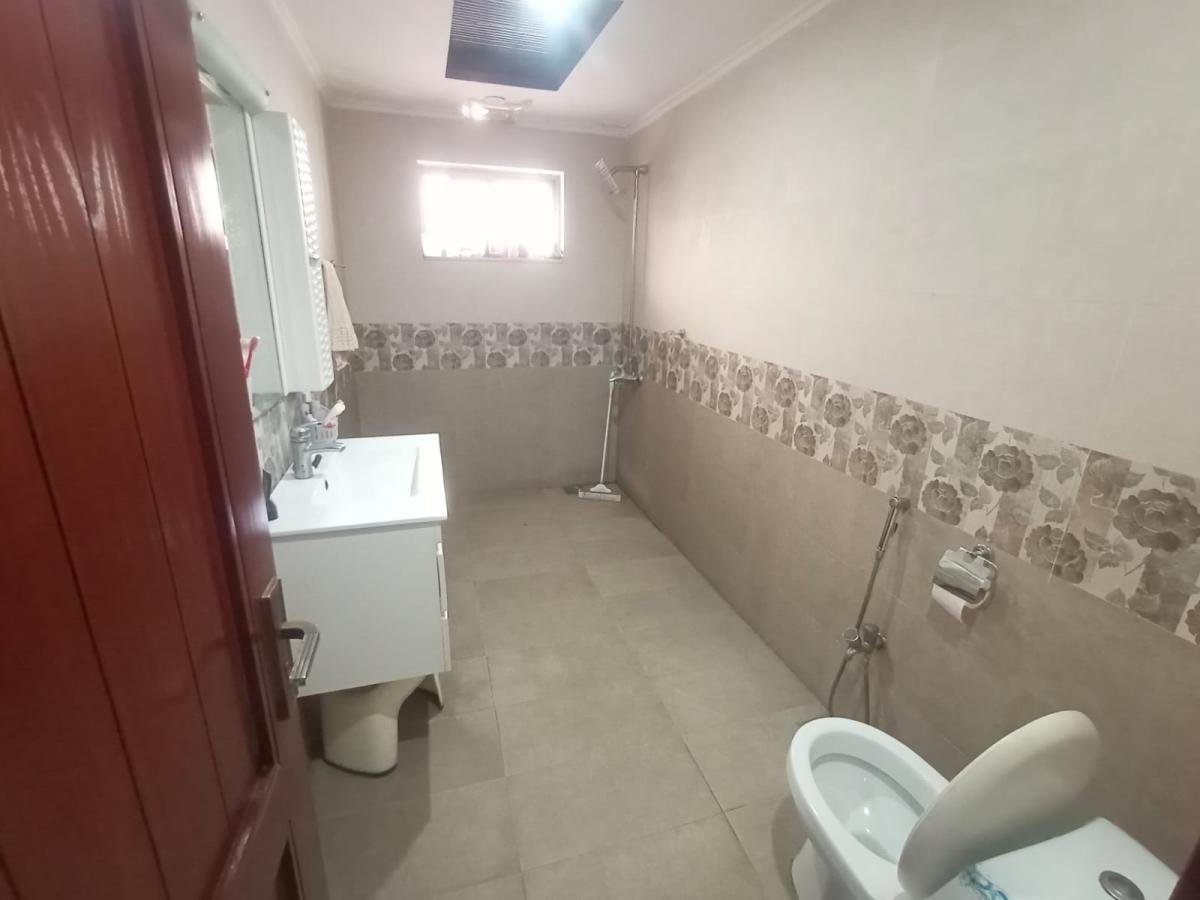 10 Marla House Available For Rent In Jasmine Block Sector C Bahria Town Lahore