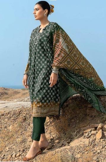 Golden Printed 3 Piece Women’s Lawn Suit with Printed Dupatta – Stylish Summer Wear Dress in Lahore | Rs. 3500