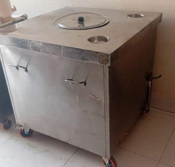Brand New Portable Steel Tandoor & French Fries Counter Table for Sale in Karachi