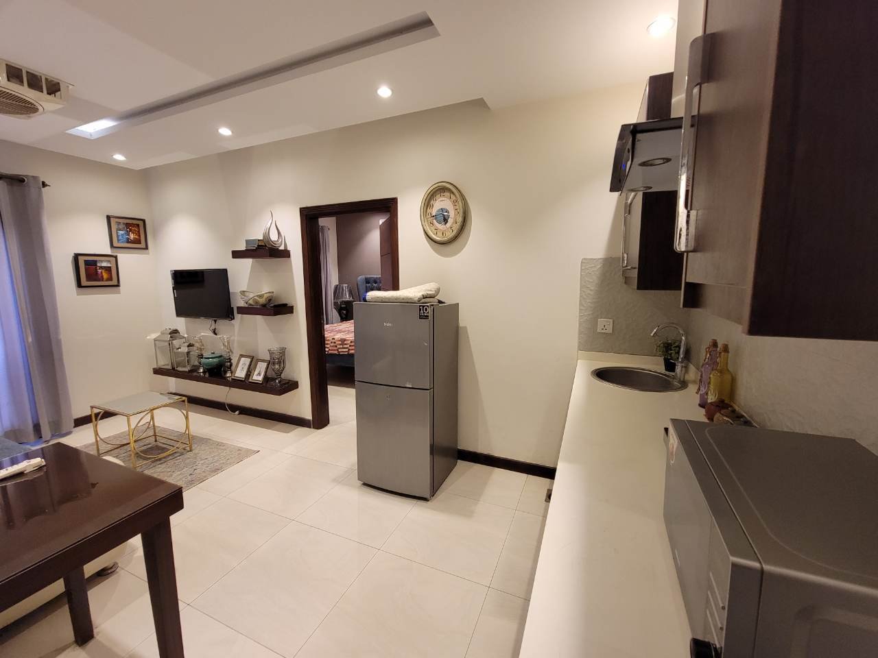 One Bed Fully furnished Apartment For Rent