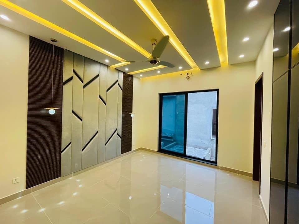10 Marla Luxury House for Sale in Park View City Lahore – 3 Years Easy Installment Plan
