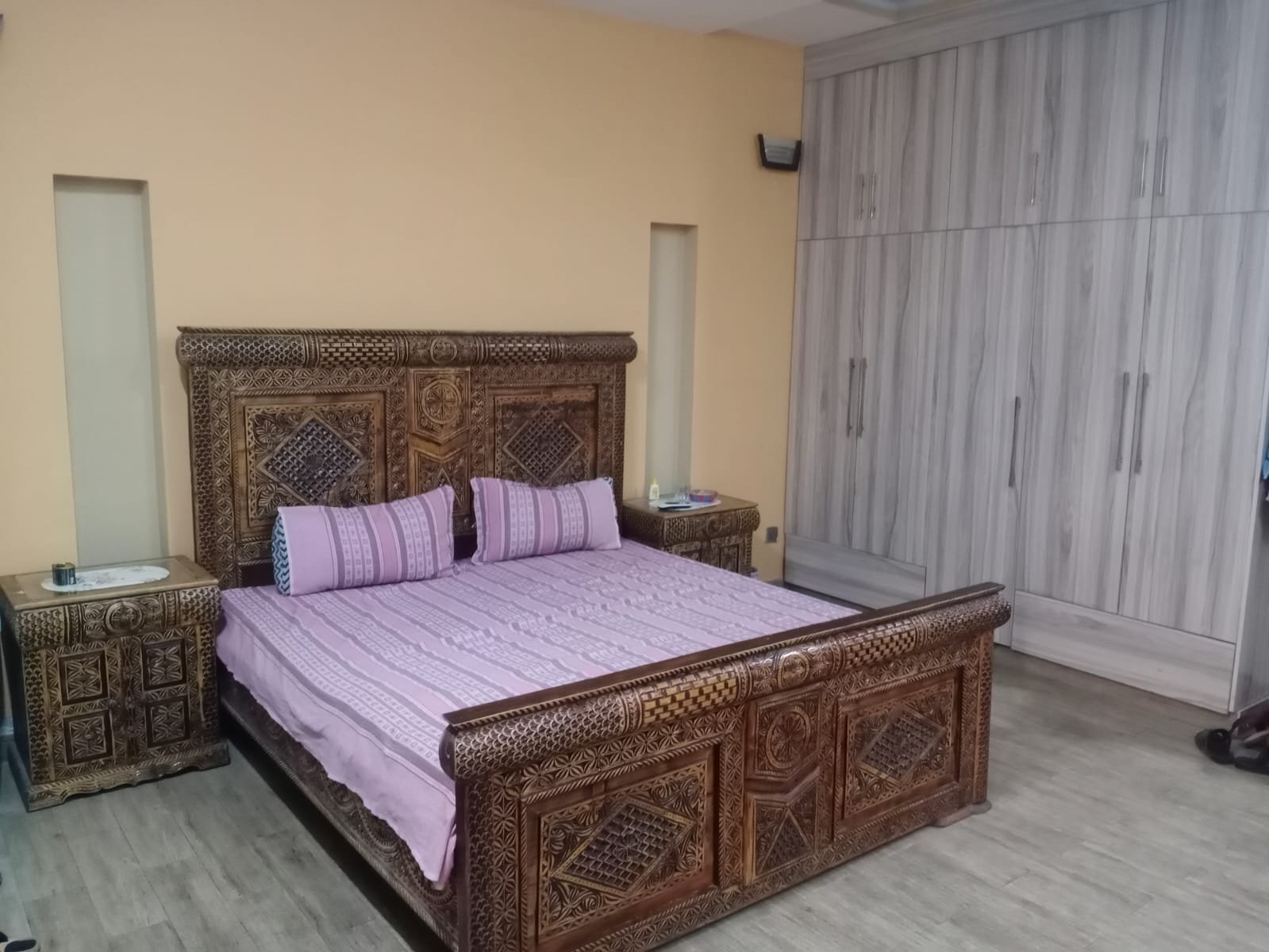 Affordable Room Available For Rent In Bahria Town - Overseas B