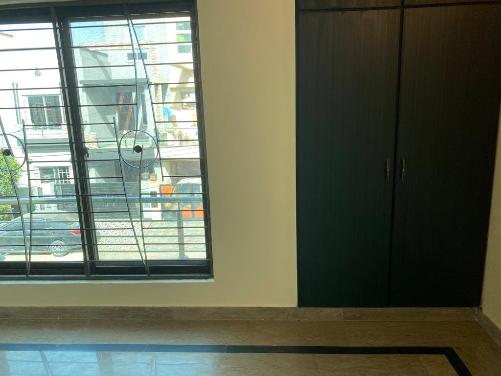 5 Marla Luxury House Available For Rent In DHA 9 Town Fully Furnished