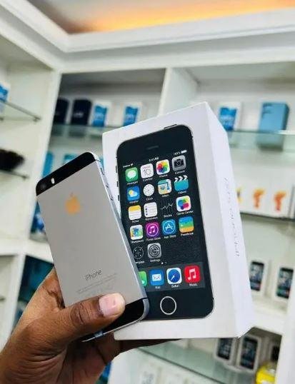 Apple iPhone 5S 64GB PTA Approved for Sale in Lahore