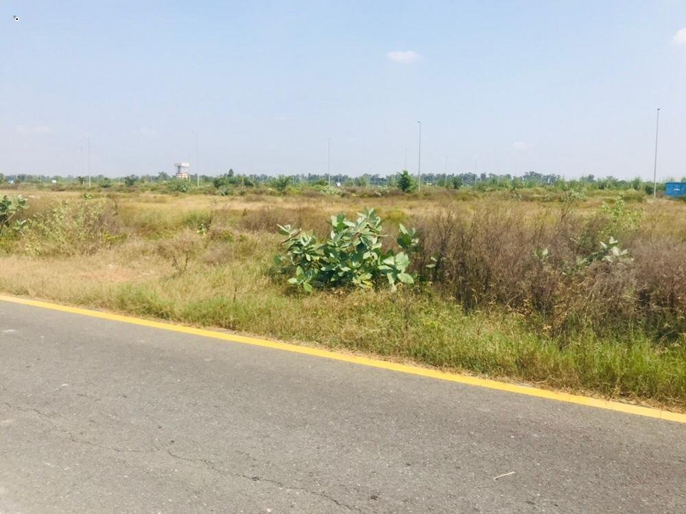 5 Marla Park Facing Plot for Sale in DHA 9 Town Sector C Lahore