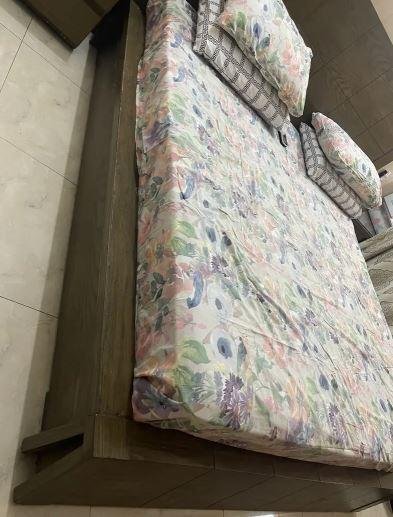 King Size Bed with Ultra Ortho MoltyFoam Mattress – Excellent Condition | Urgent Sale | Islamabad
