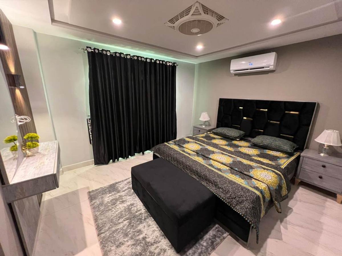 Luxury Apartment for Rent in Bahria Town Sector C Lahore