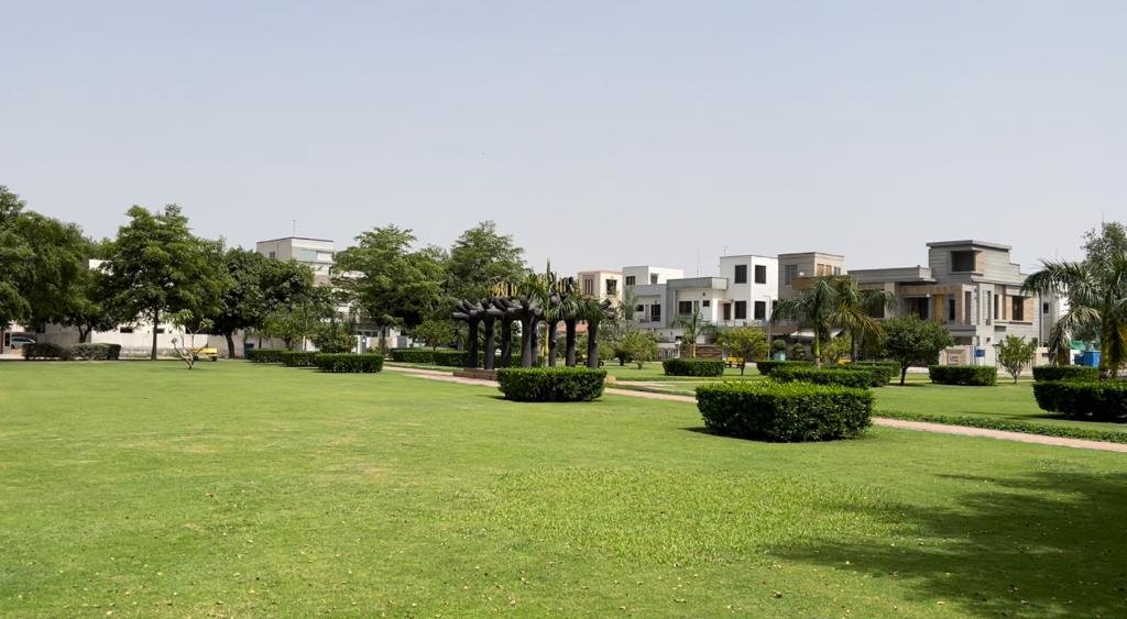 20 Kanal Warehouse And Factory Available For Rent