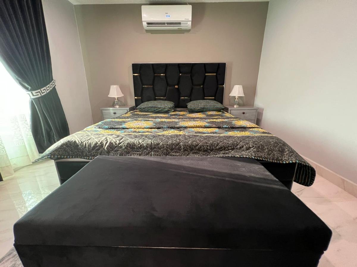Luxury Apartment for Rent in Bahria Town Sector C Lahore