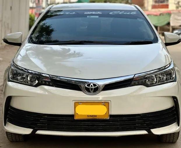 Toyota Corolla GLi 1.3 Manual 2018 for Sale in Karachi
