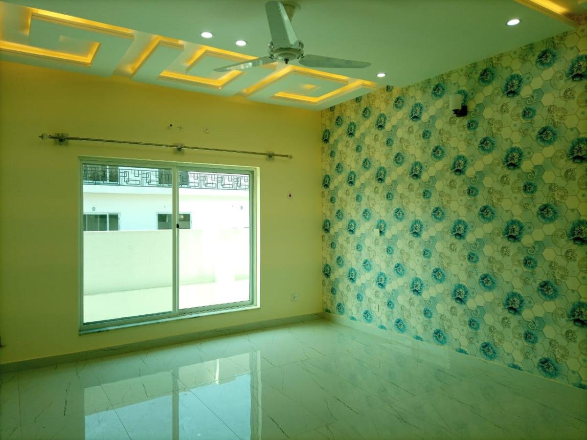 Luxury 1 Kanal Designer House For Sale In Bahria Enclave Islamabad With 20KW Solar System