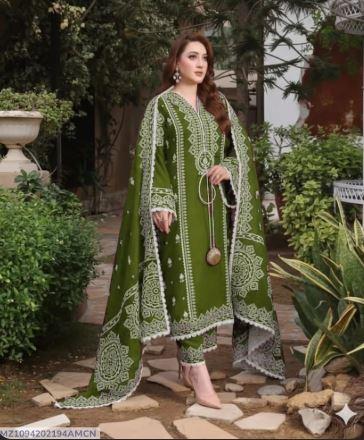 Green Embroidered Lawn 3 Piece Suit Set for Sale in Lahore