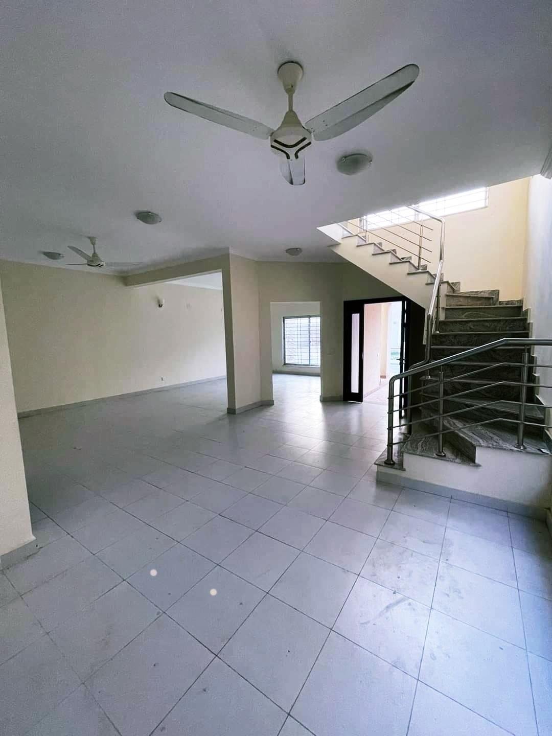 235 Sq Yd Green Belt Corner Villa for Sale in Precinct 27 Bahria Town Karachi