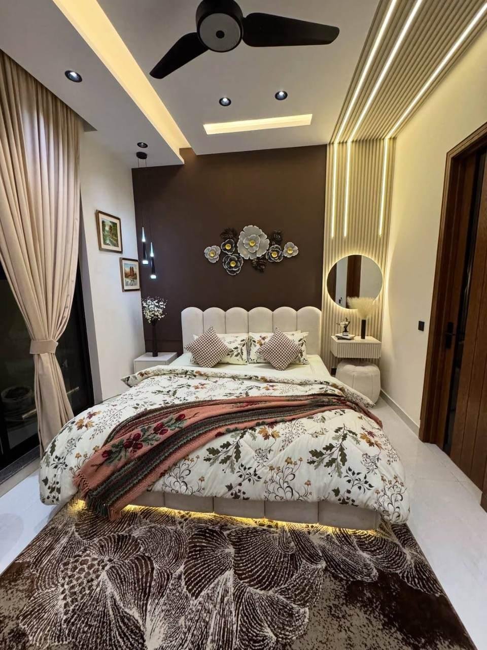 5 Marla Designer House for Sale in Bahria Town Lahore