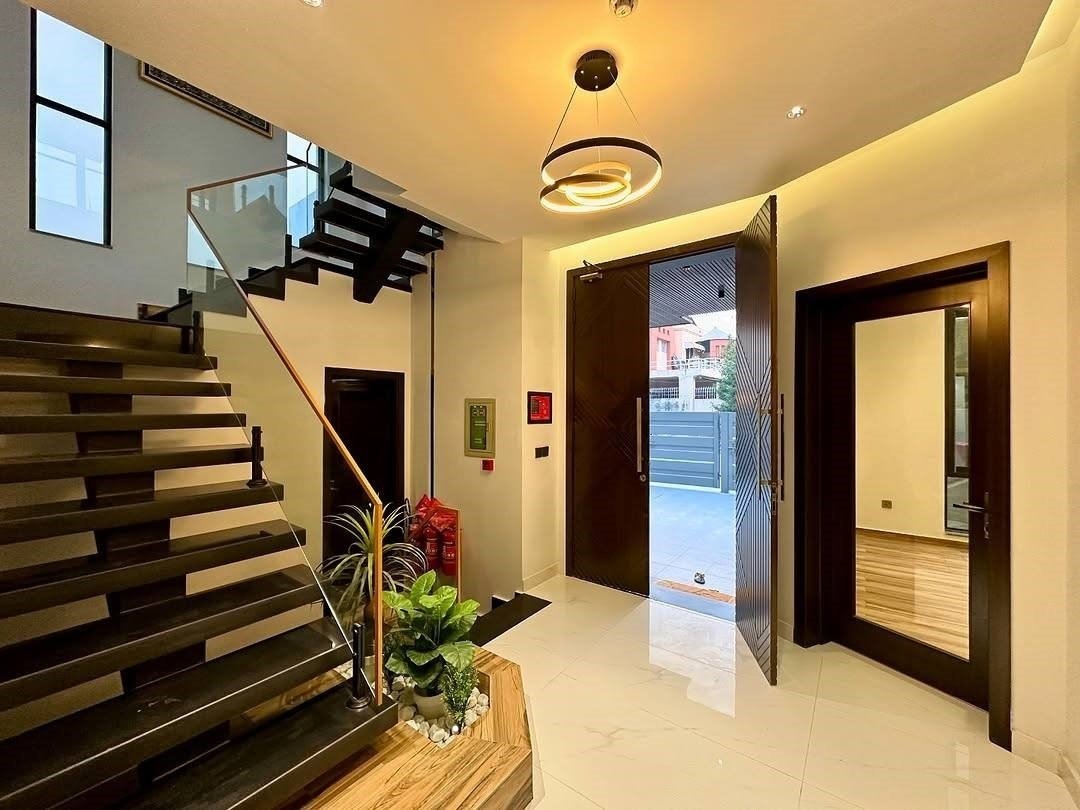 10 Marla Brand New House For Sale In Park View City