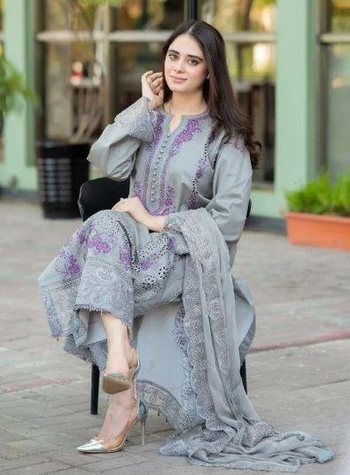 Grey Embroidered 3 Piece Lawn Suit with Chikankari Chiffon Dupatta – Premium Mushq Style Dress in Lahore | Rs. 5500