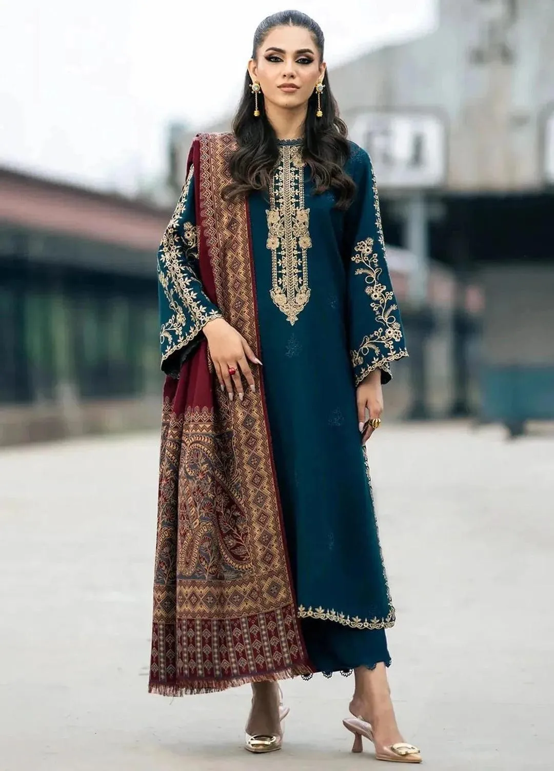 Blue Embroidered Lawn 3Pcs Set for Women