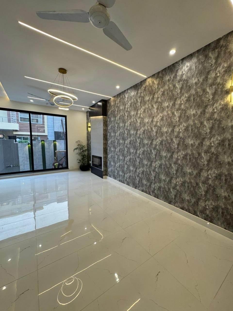 5 Marla Beautiful House for Rent in Bahria Town Lahore Near Ring Road