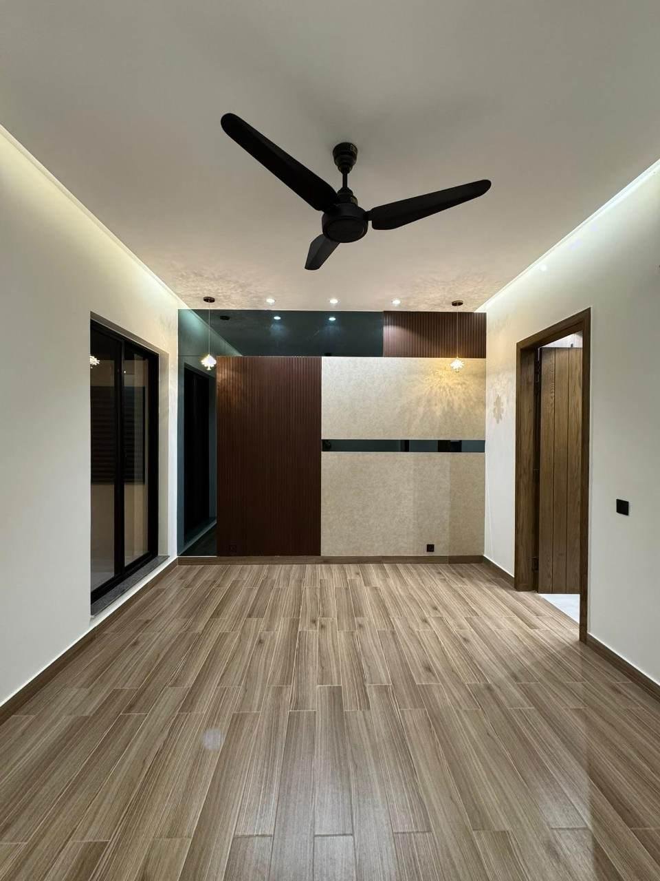 10 Marla Brand New House for Sale in Bahria Town Lahore – Jasmine Block