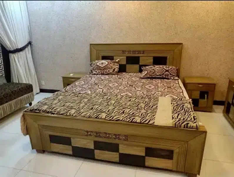 bed set / double bed / king size bed / bed / furniture / wooden bed