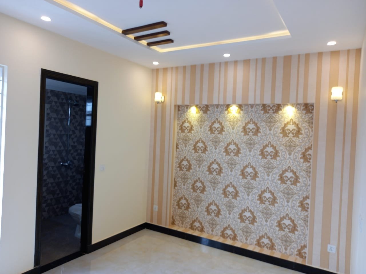 4 Beds Brand New Luxury House For Sale Located In New Lahore City Lahore