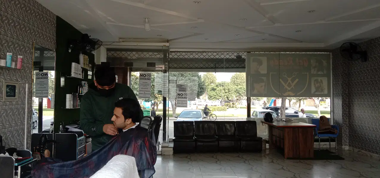 Running Gents Salon for sale in Bahria Town Lahore