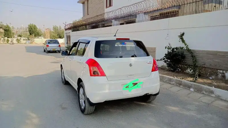 suzuki swift dlx 1.3 nav for sale