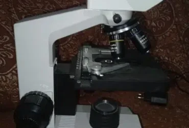 microscope condition 10 /10 used
