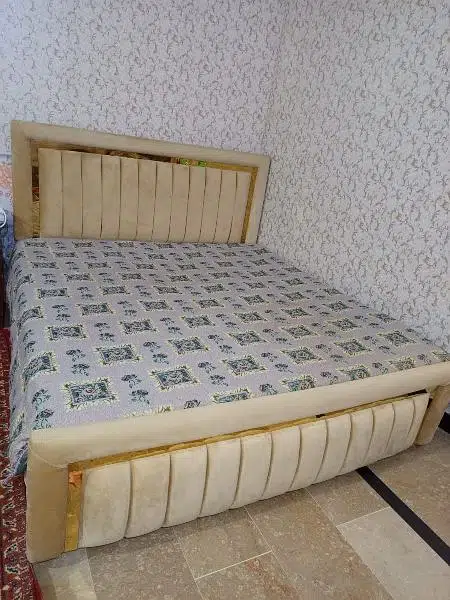 Double Bed With Mattress
