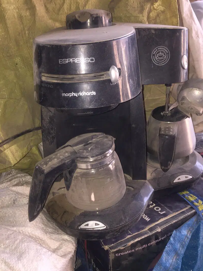 MORPHY RICHARDS COFFEE MACHINE