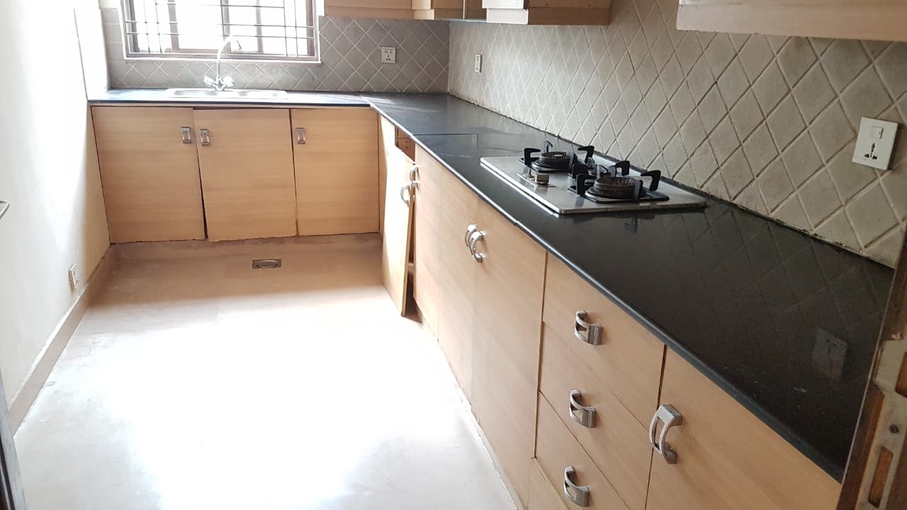 1 Kanal Upper Portion For Rent, Phase IV, DHA