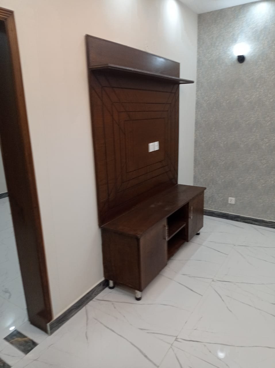 4 Beds Brand New Luxury House For Sale Located In New Lahore City