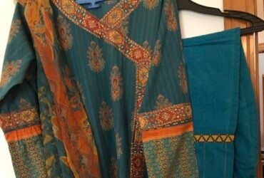 Edenrobe embroidered lawn 3 piece suit (self stitched)