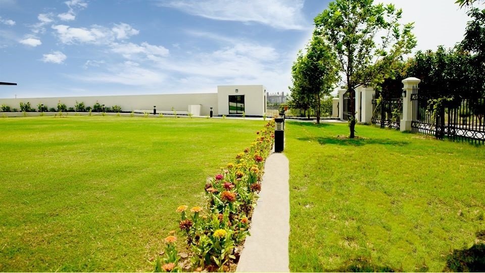 Gulberg Greens 10 Kanal Corner Pair Plots For Sale in Block A For Sale